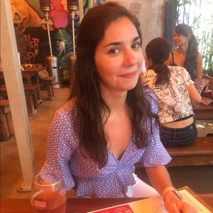 Meet your Posher, Caroline